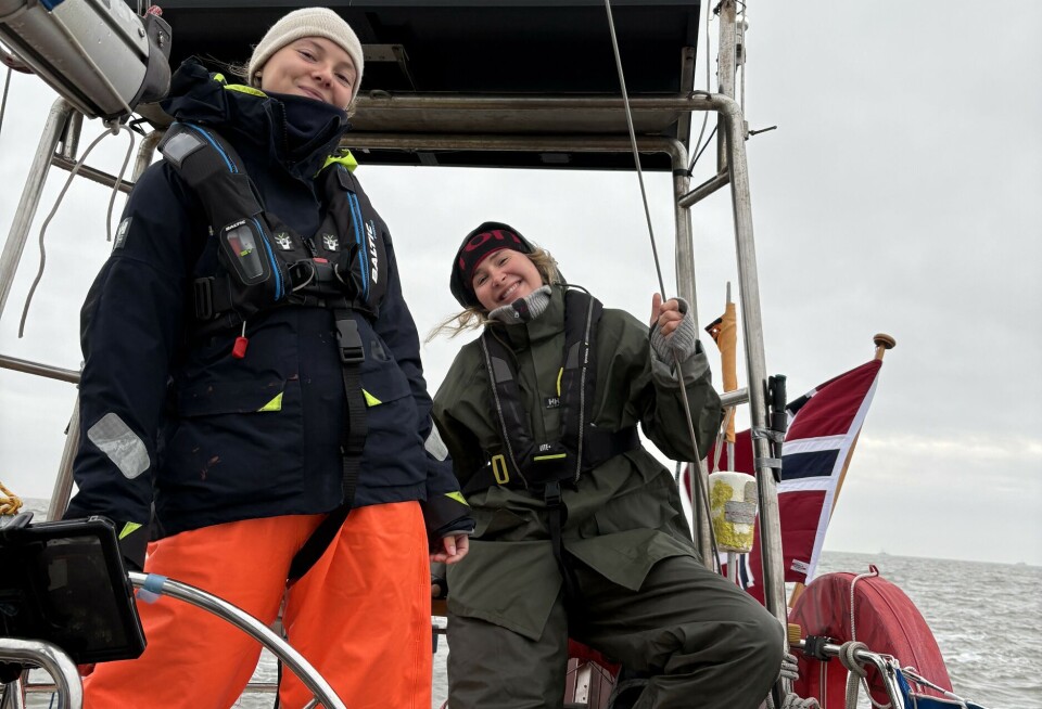 LANGTUR: Fem jenter la i år ut på langtur med en Hero 114. Etter skader på båten seiler de nå videre senere enn planlagt. LANGTUR: Fem jenter la i år ut på langtur med en Hero 114. Etter skader på båten seiler de nå videre senere enn planlagt.
