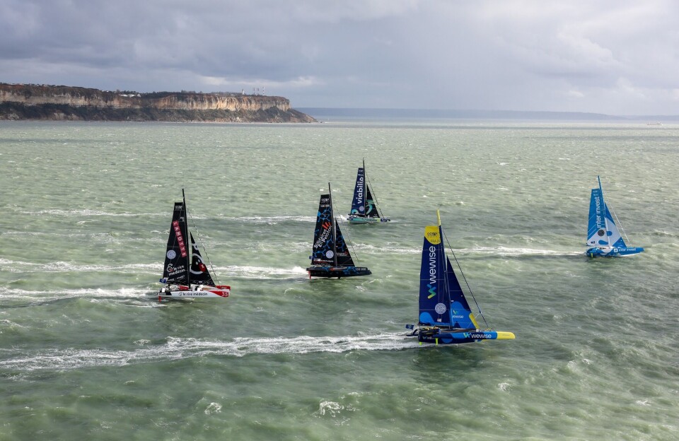 Tre kullseilinger i natt