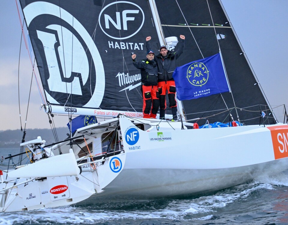Class 40 tar en pause i Transat Cafe L’OR