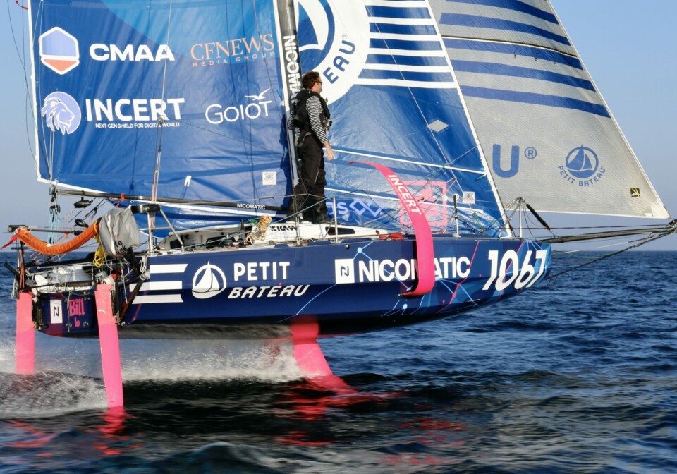 353 nm på 24 timer i en 21-fots seilbåt