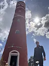 TRADISJON: Å besøke tårnet er et must. Thorvald Hansen var tidligere sjømann og savnet et sted å skue ut fra, så han bygde dette tårnet i 1926.