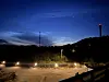 NOCTILUCENT CLOUDS: midt på sommeren rundt våre breddegrader kan en se dette fenomenet. Skyene du ser lyse er 80km over bakken.